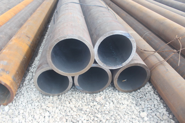 石嘴山大口径壁厚无缝钢管