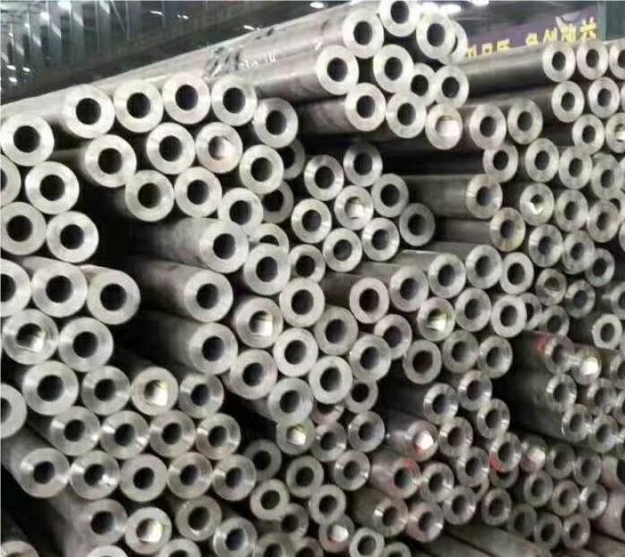 石嘴山GB8162结构用无缝钢管