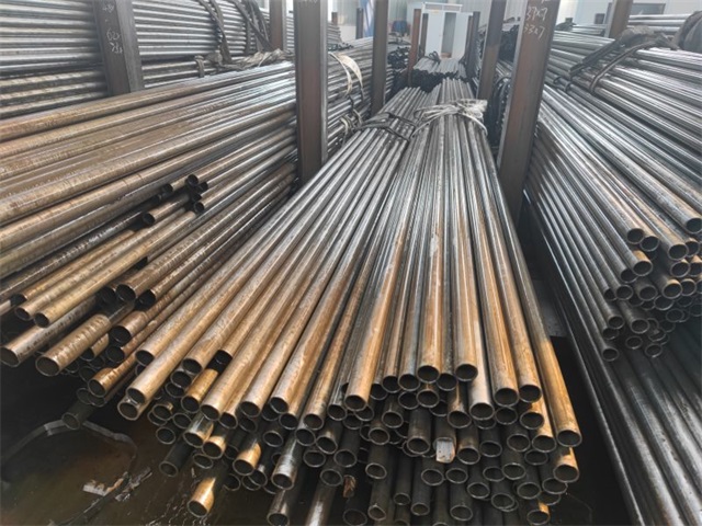 石嘴山35CrMo精密无缝钢管